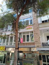 BORNOVA KAZIMDİRİKTE SAHİBİNDEN MUHTEŞEM KONUMDA SATILIK DAİRE 