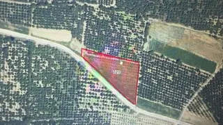 BKE BURSA KILIÇ TAN HASANKÖY DE SATILIK 4.220m2 YOLA CEPHE TARLA